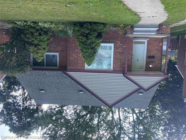 Property Photo:  9555 Arcola Street  MI 48150 