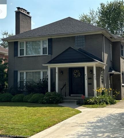 Property Photo:  835 Harcourt Road  MI 48230 