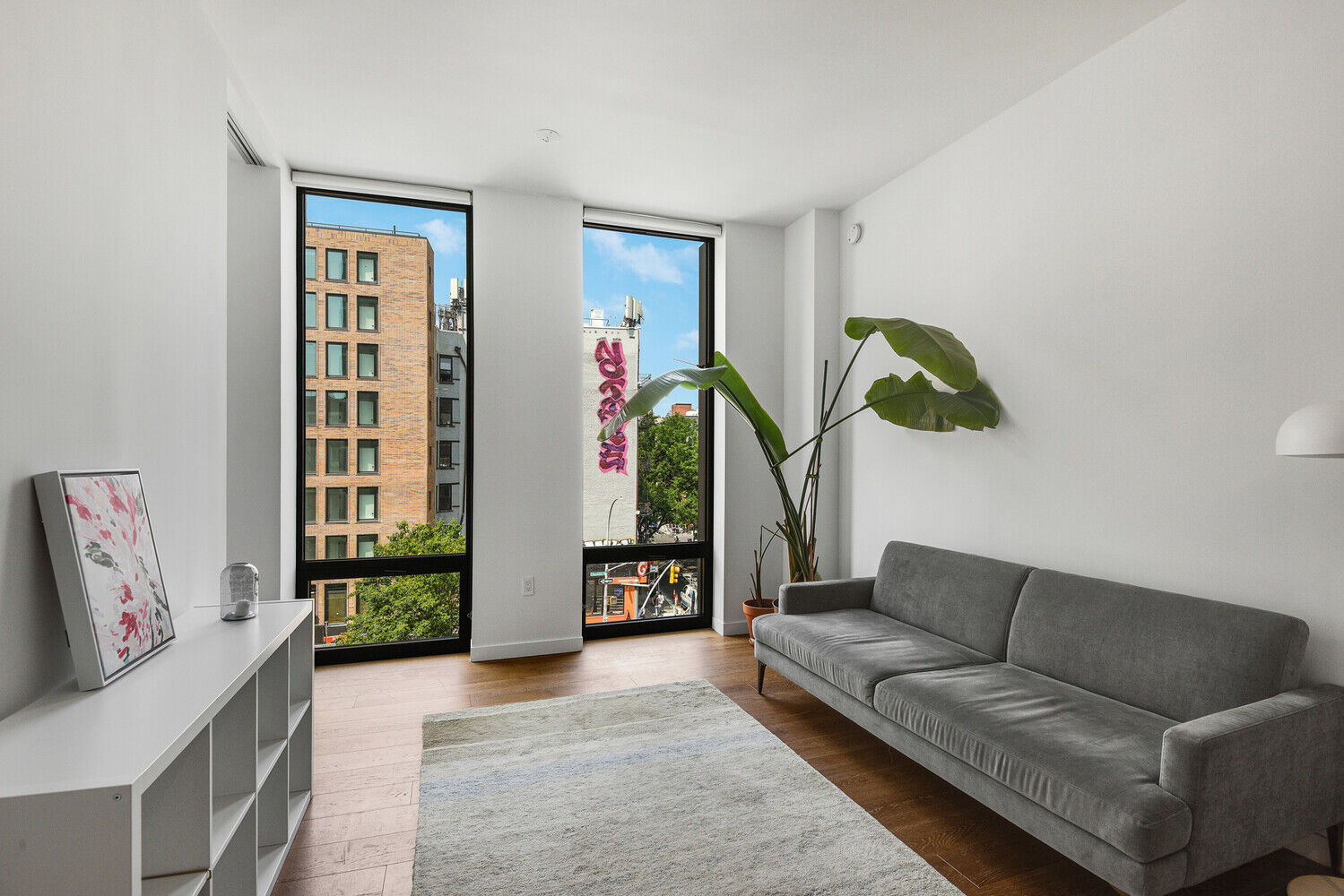 Property Photo: 287 E Houston Street 4B NY 10002