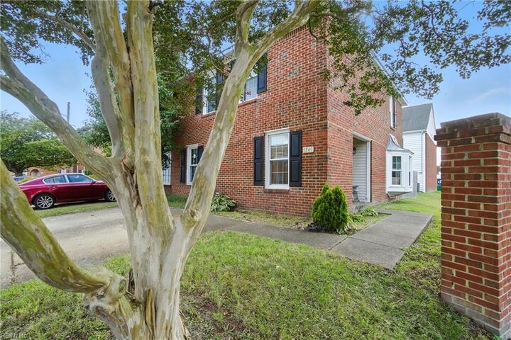 Property Photo:  1501 Stonemoss Ct  VA 23462 