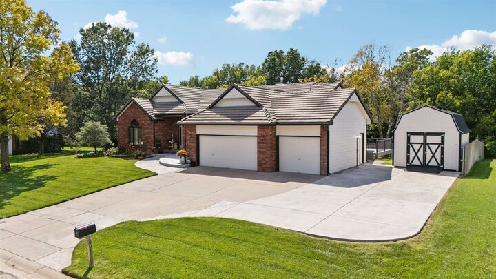 Property Photo: 1001 S Stagecoach St. KS 67230