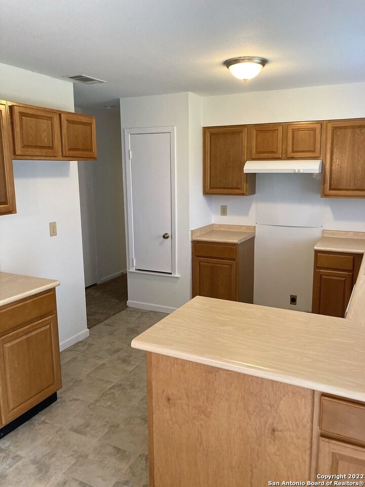 Property Photo: 7218 Still Brook St TX 78238