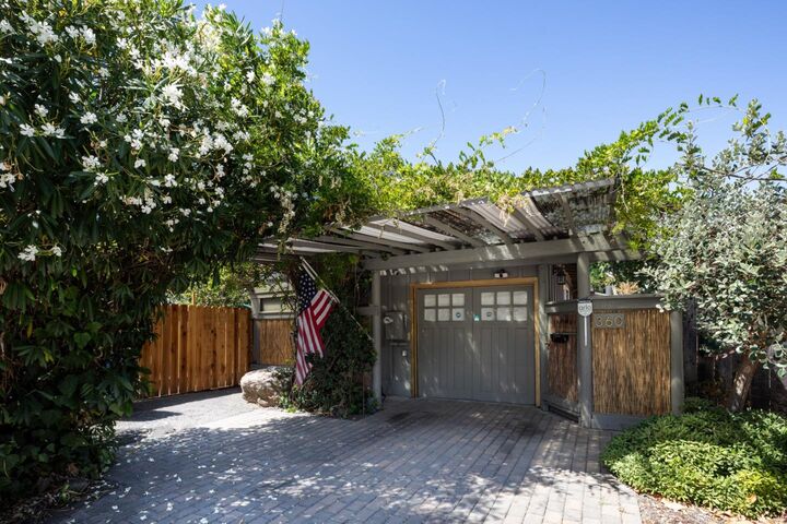 360 Fernando Avenue  Palo Alto CA 94306 photo