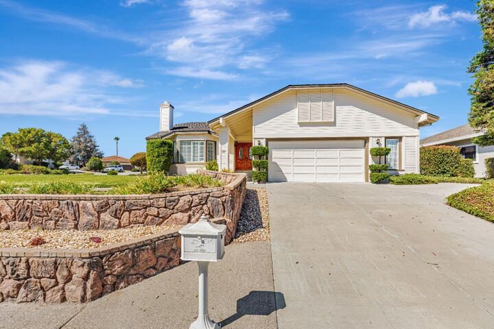 37 Bruces Court  Hollister CA 95023 photo