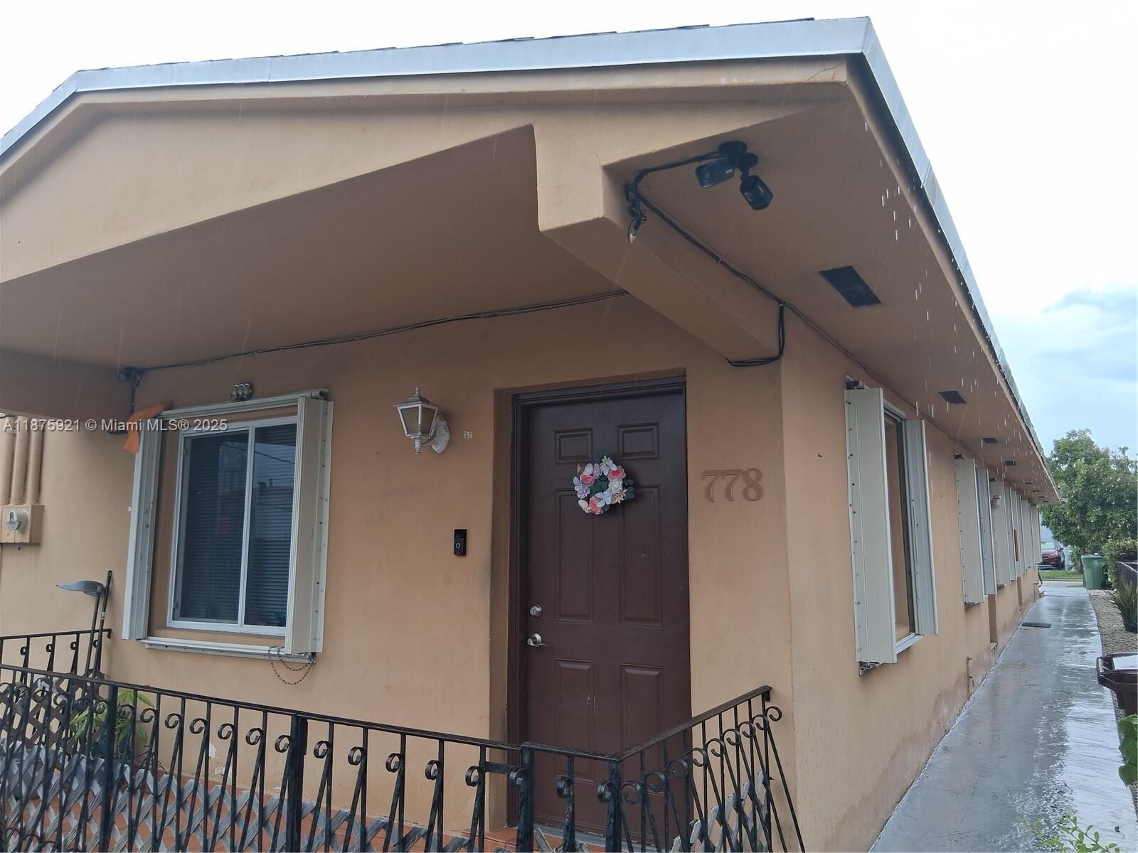 Property Photo:  776 W 30th St  FL 33012 