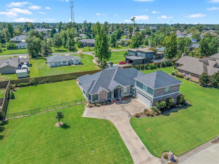 Property Photo: 4611 Angelle Dr Drive LA 70663