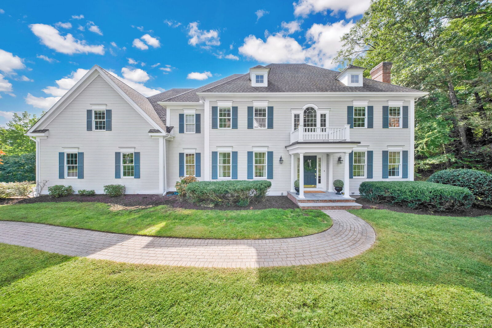 Property Photo:  99 Bridgewater Drive  CT 06001 