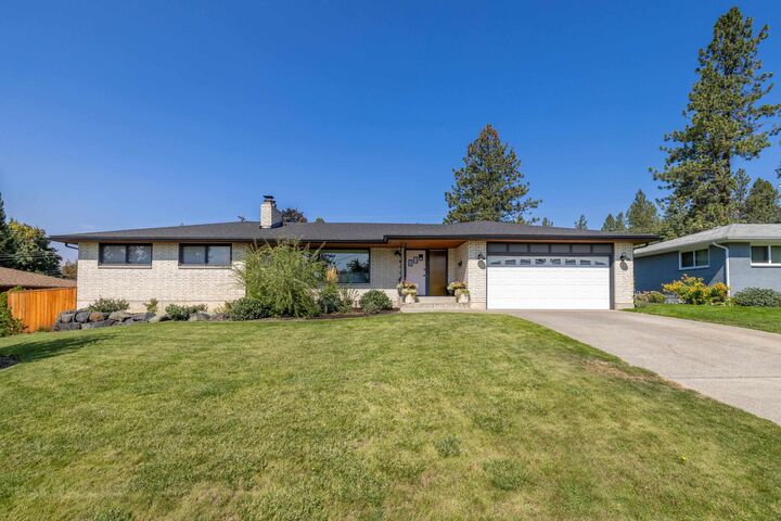Property Photo: 4318 W Janice Ave WA 99208