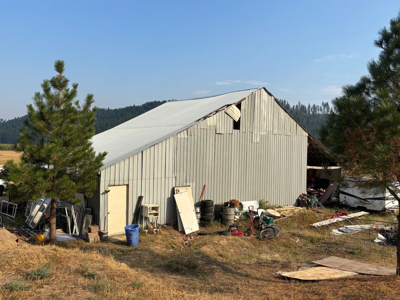 Property Photo:  4670 Springdale-Hunters Rd  WA 99173 