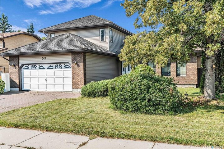 Property Photo:  747 Wilkinson Way  SK S7N 3L6 