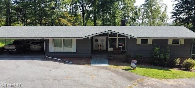 Property Photo: 2082 Mountain Valley Church Road NC 28659