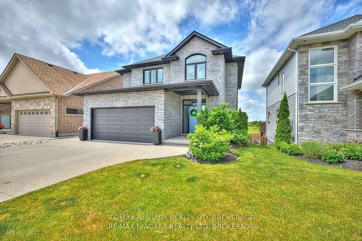 5703 Osprey Avenue  Niagara Falls ON L2H 0M2 photo