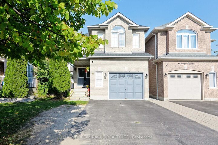 Property Photo:  41 Cottage Crescent  ON L1R 0B2 