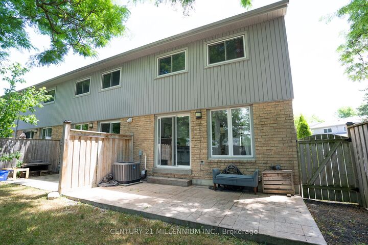 Property Photo:  399 Vodden Street E 42  ON L6V 3V1 