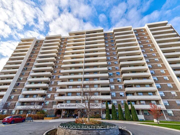 Property Photo: 3 Lisa Street 911 ON L6T 4A2
