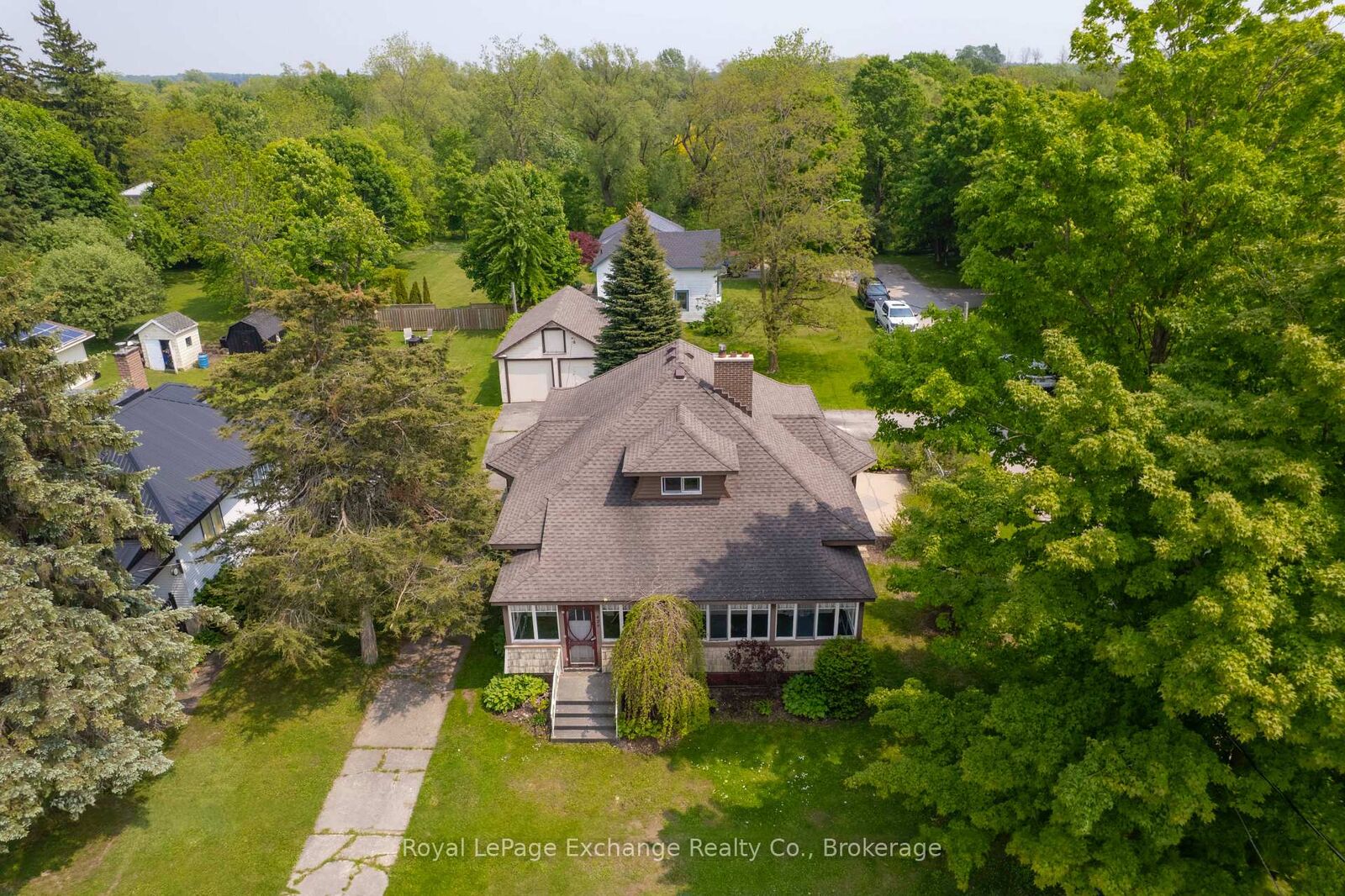 Property Photo:  429 Havelock Street  ON N0G 2H0 