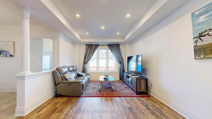 Property Photo:  26 Plantain Lane  ON L4E 1B9
