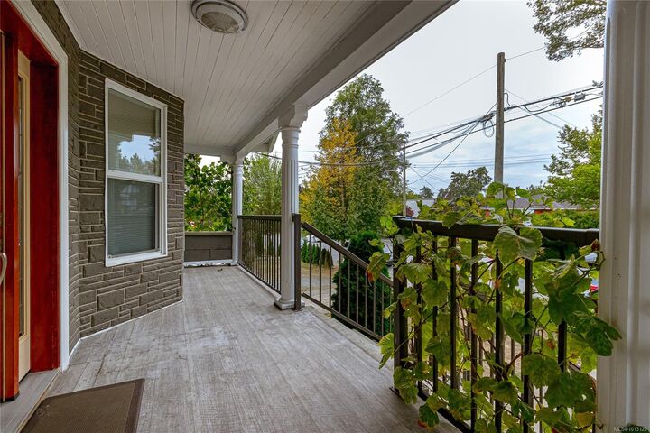 Property Photo:  3015 Quadra St  BC V8T 4G2 