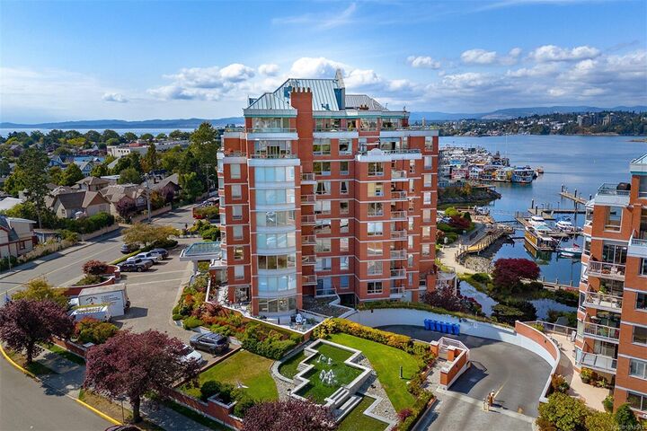 Property Photo:  630 Montreal St 903  BC V8V 4Y2 