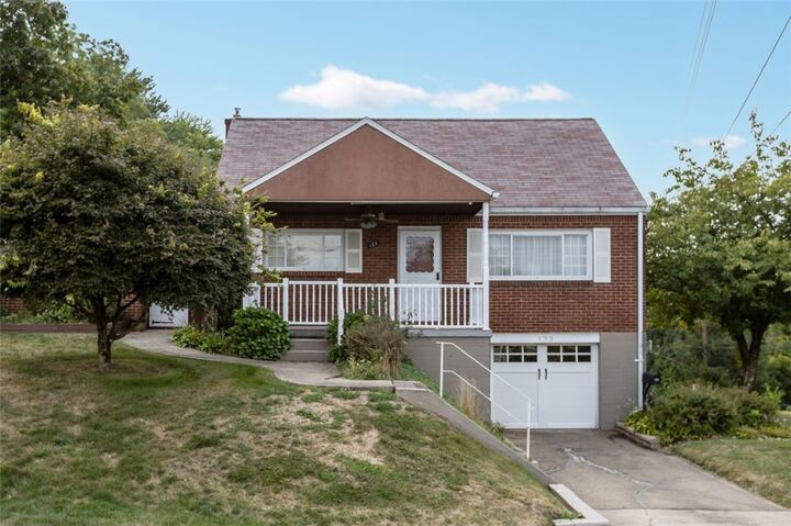 133 Laura Lee Dr  Monroeville PA 15146 photo
