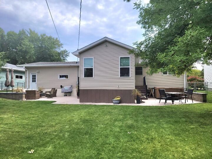 Property Photo:  1409 N State St  SD 57401 