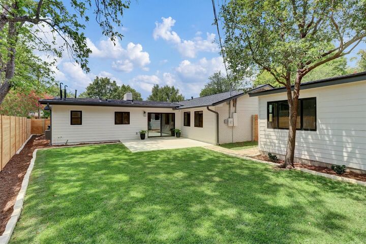 Property Photo:  2713 Cascade Drive  TX 78757 