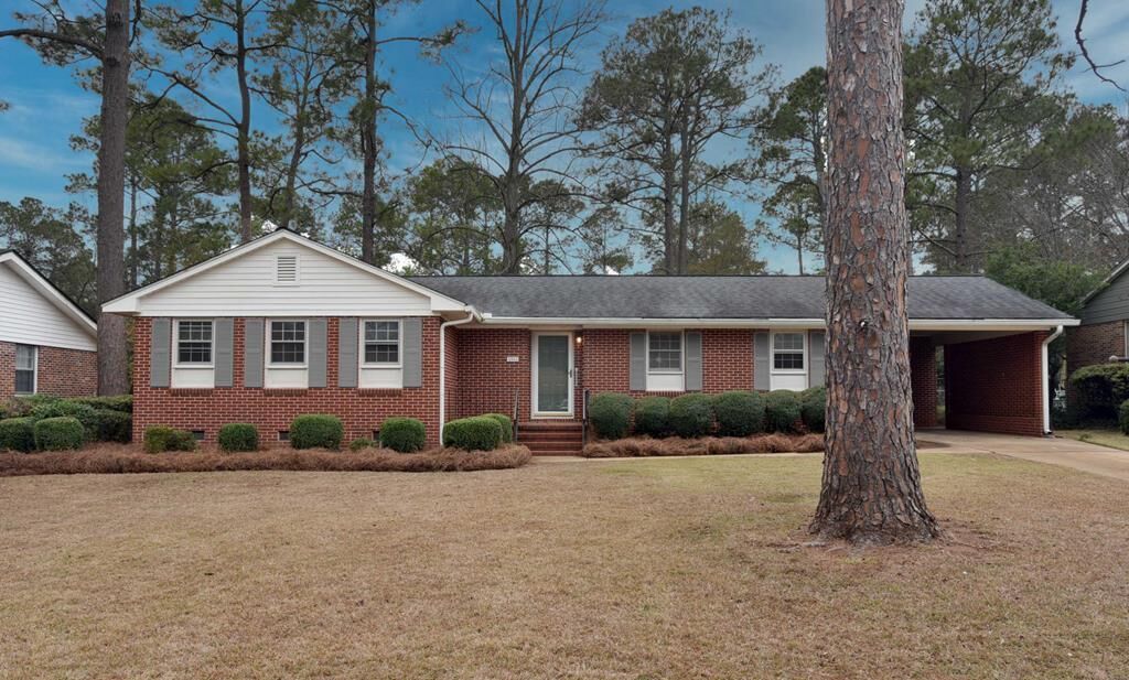 Property Photo:  1811 Lakeridge Drive  GA 31707 