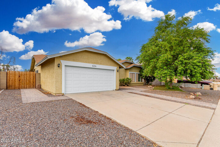 Property Photo: 6314 W Port Au Prince Lane AZ 85306