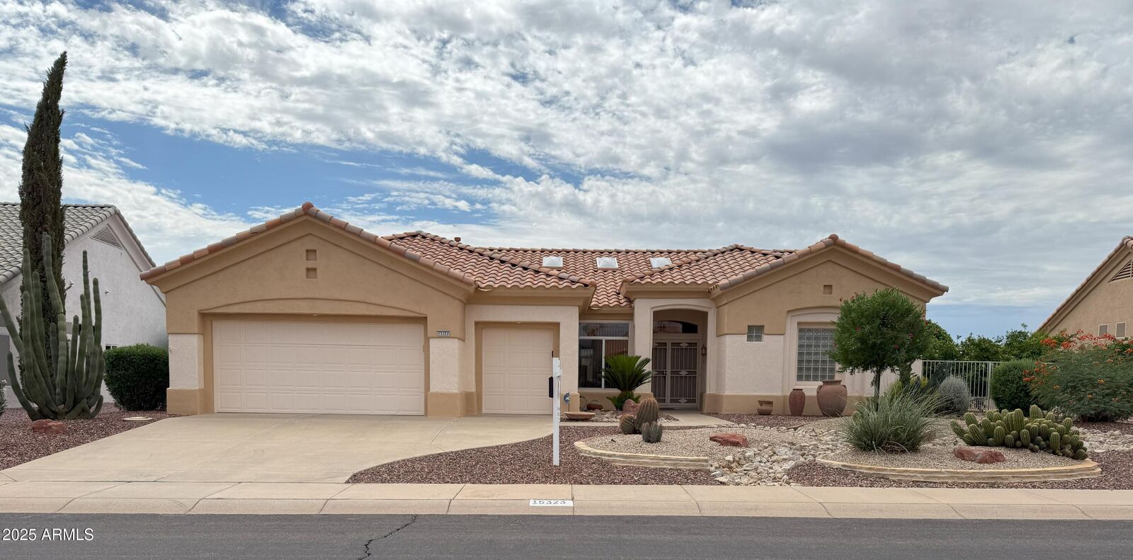 Property Photo: 15323 W Robertson Drive AZ 85375