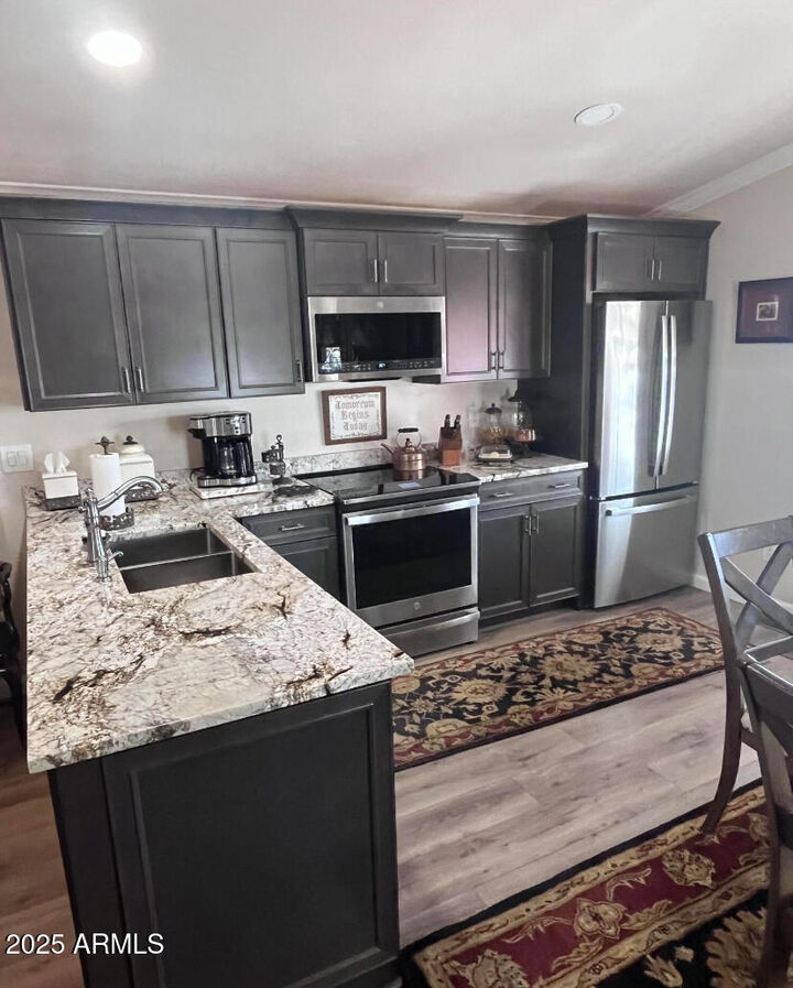 Property Photo:  2600 E Allred Avenue R-95  AZ 85204 