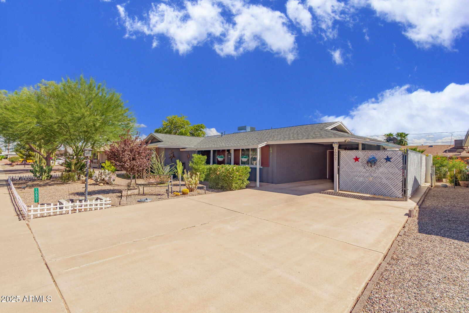 Property Photo:  10807 W Canterbury Drive  AZ 85351 