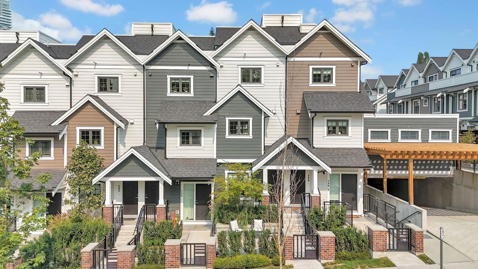 Property Photo:  678 Fairview Street 207  BC V3J 0N1 