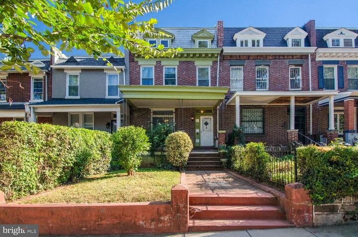 634 Irving Street NW  Washington DC 20010 photo