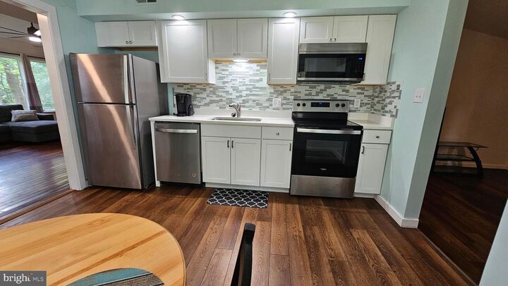 Property Photo:  1049 Golden West Way  MD 20657 