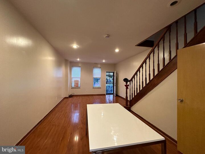 Property Photo:  638 Reed Street  PA 19147 