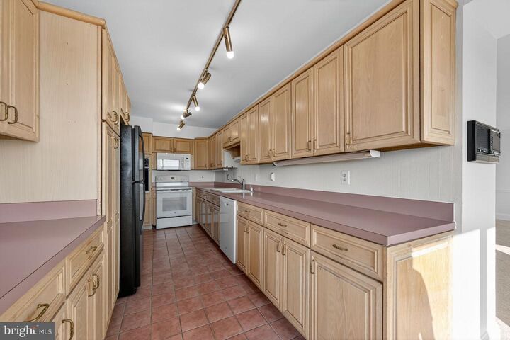 Property Photo:  1111 University Boulevard W 1016 &Amp 1017  MD 20902 