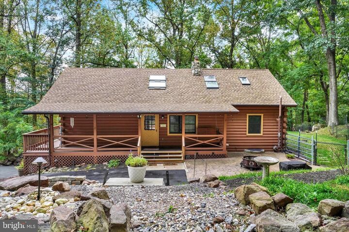 1111 Cherry Orchard Road  Dover PA 17315 photo