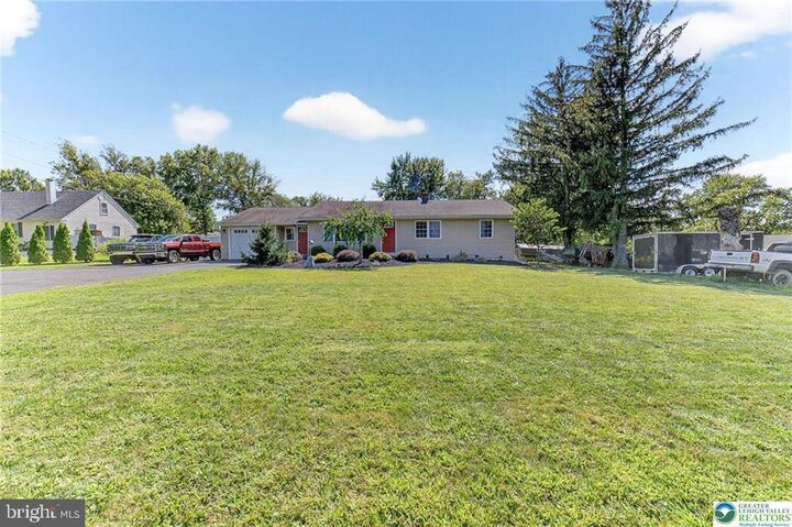 Property Photo:  1066 Doylestown Pike  PA 18951 
