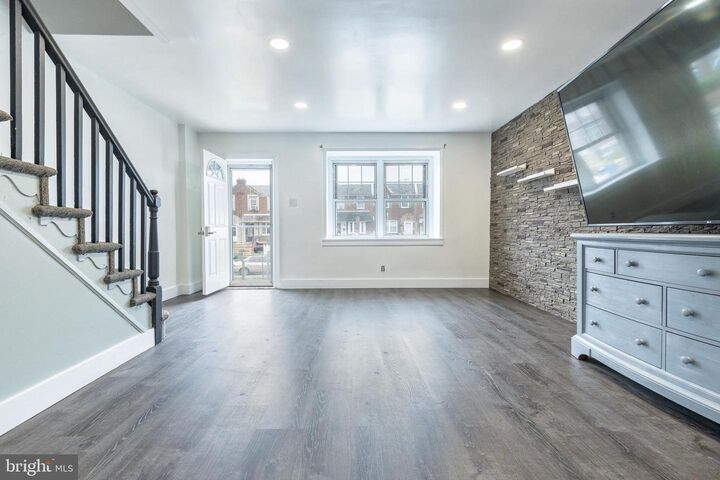 6606 Algard Street  Philadelphia PA 19135 photo