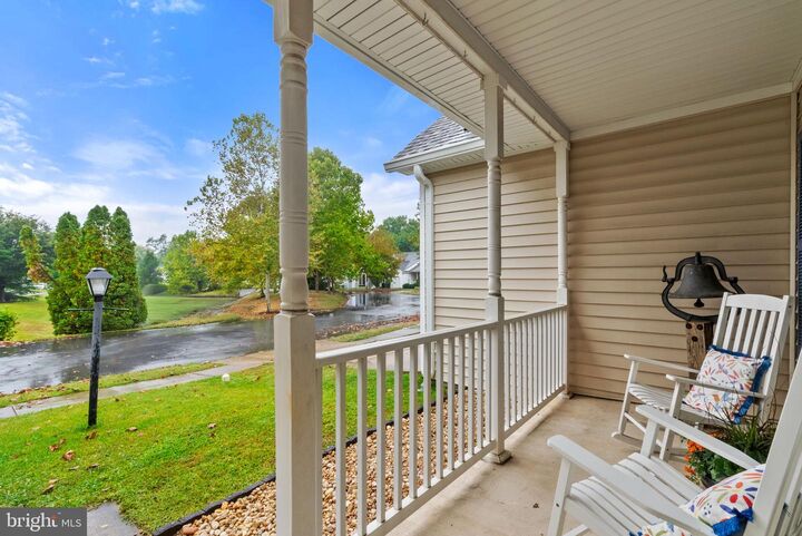 Property Photo:  525 Wordsworth Circle  VA 20132 