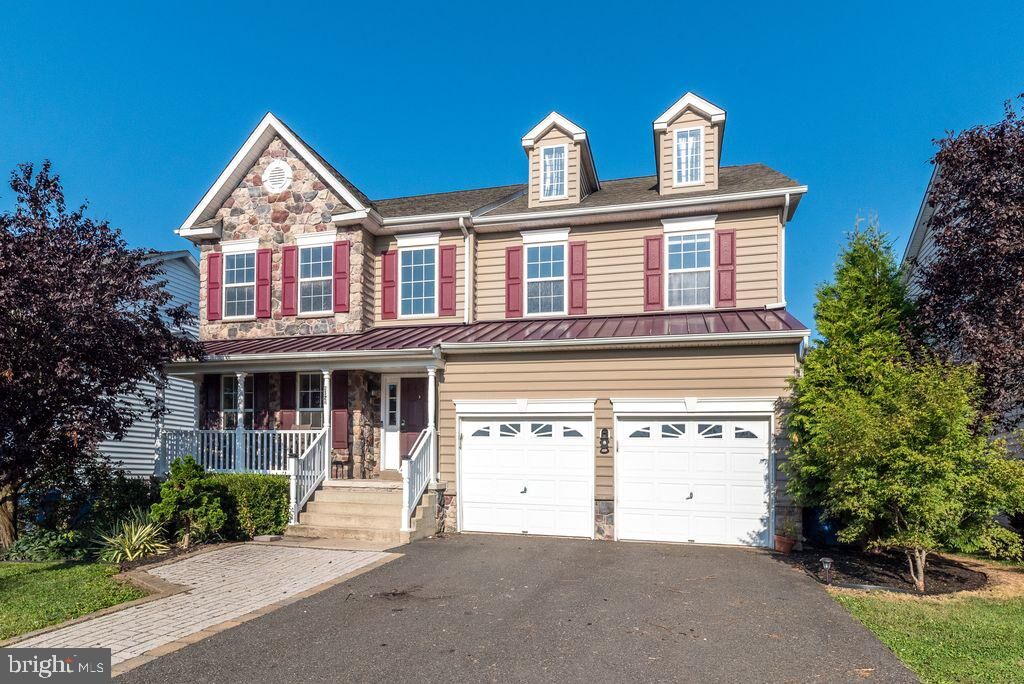 Property Photo:  2124 Morgan Hill Drive  PA 18073 