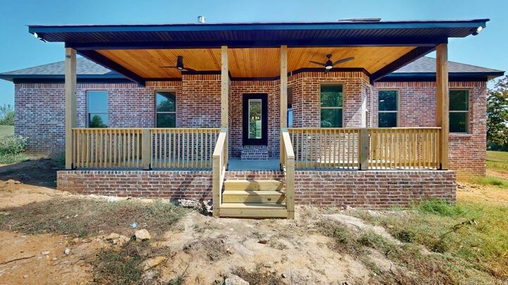 Property Photo:  6 Persimmon Ridge Circle  AR 72058 