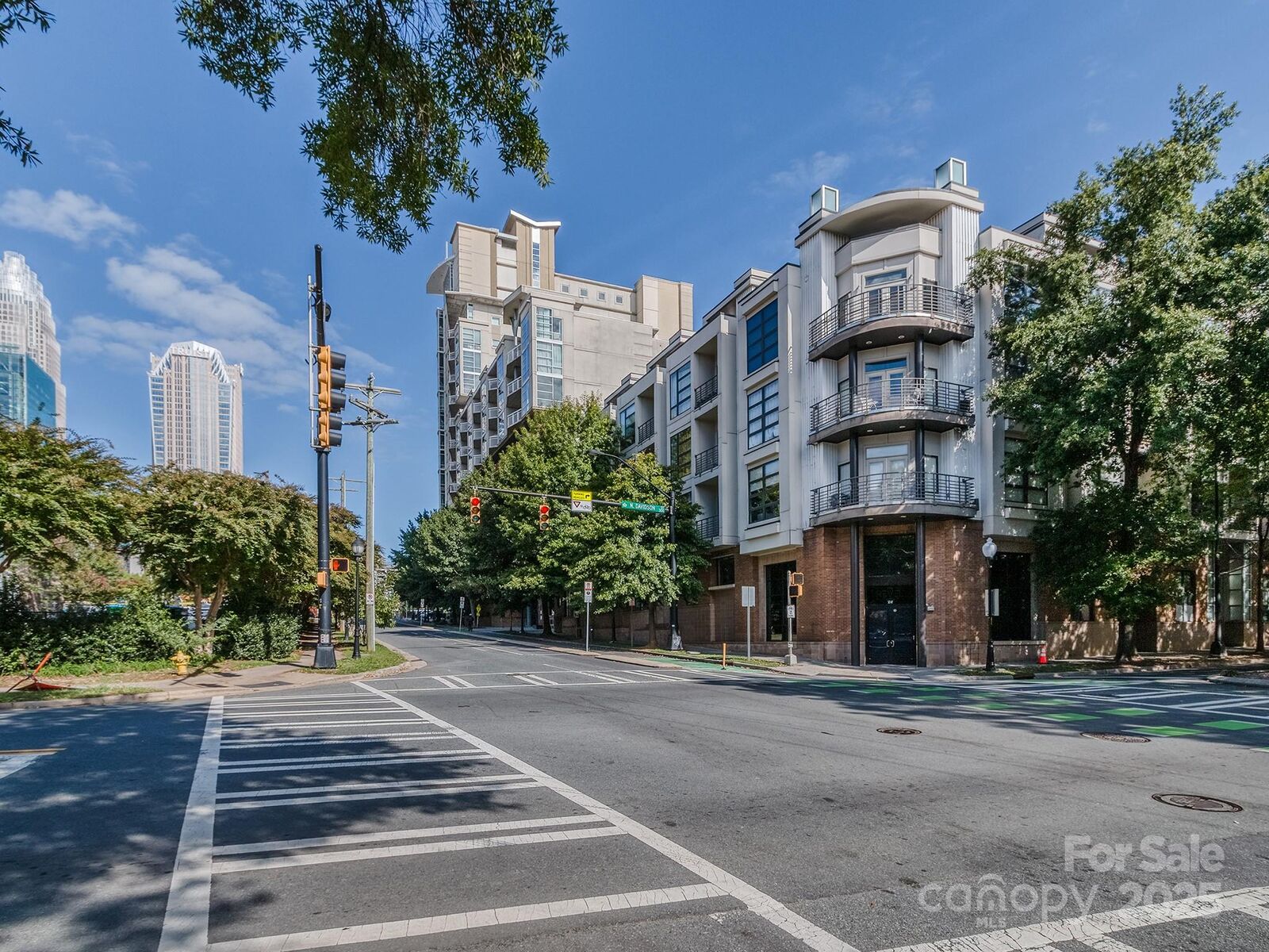 Property Photo: 525 E Sixth Street NC 28202