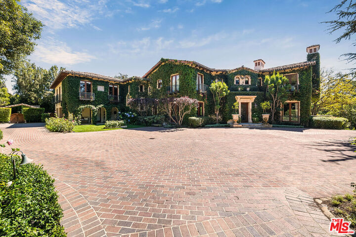 Property Photo: 1550 Amalfi Dr CA 90272