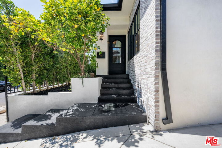 Property Photo: 8961 Dicks St CA 90069