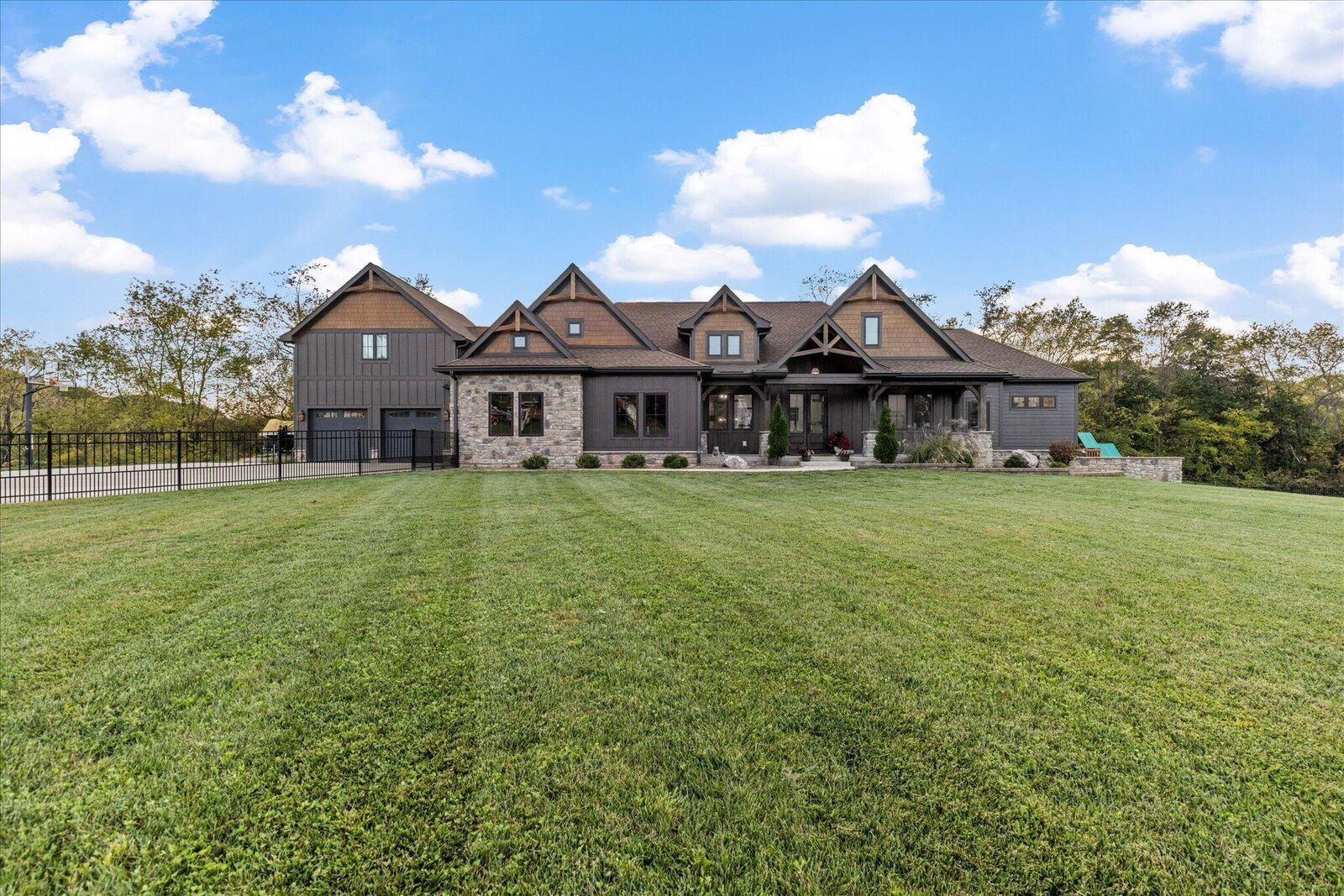 Property Photo:  4190 Brownsville SE Road  OH 43056 