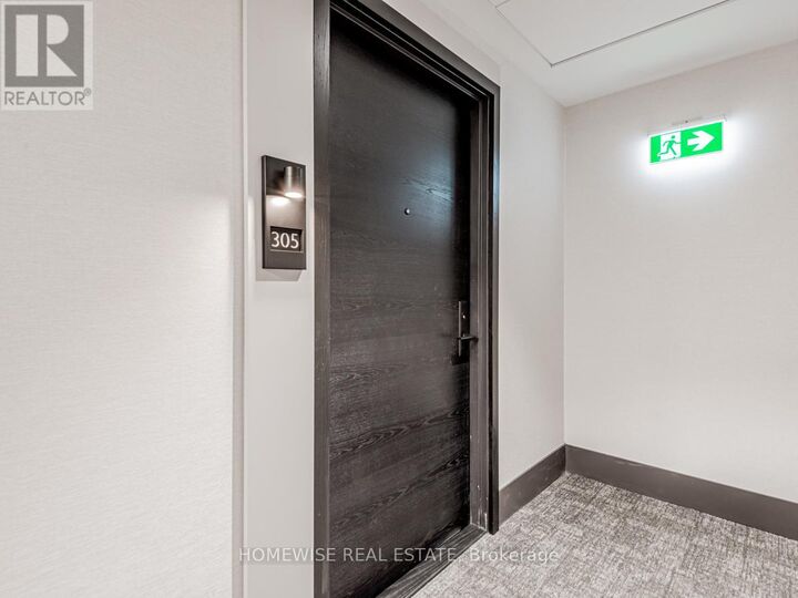 Property Photo: 355 Bedford Park Avenue 305 ON M5M 1J9