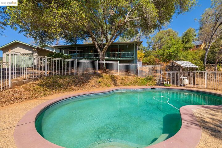 Property Photo: 18191 Via Serena CA 95370