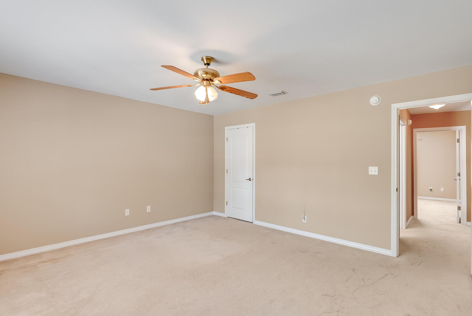 Property Photo: 444 Ridge Lake Road FL 32536