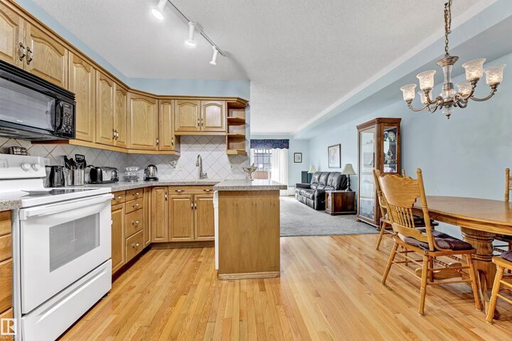 Property Photo:  1 Imperial Crescent D  AB T9G 1K3 